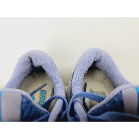 Brooks Women 6 Comfy footwear - Picture 6 of 10